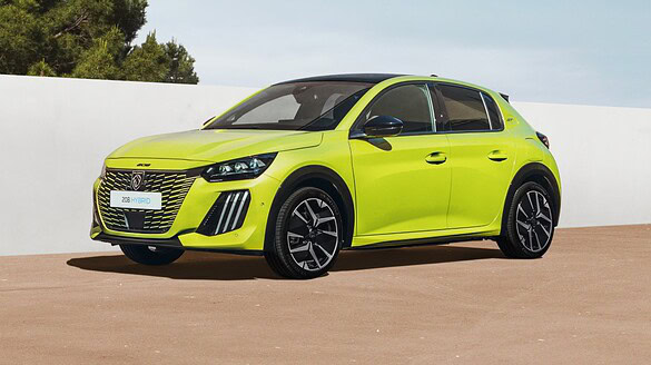 Peugeot 208 a benzina resta sul mercato anche dopo il 2030