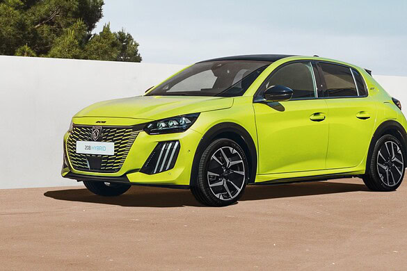 Peugeot 208 a benzina resta sul mercato anche dopo il 2030