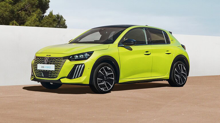 Peugeot 208 a benzina resta sul mercato anche dopo il 2030