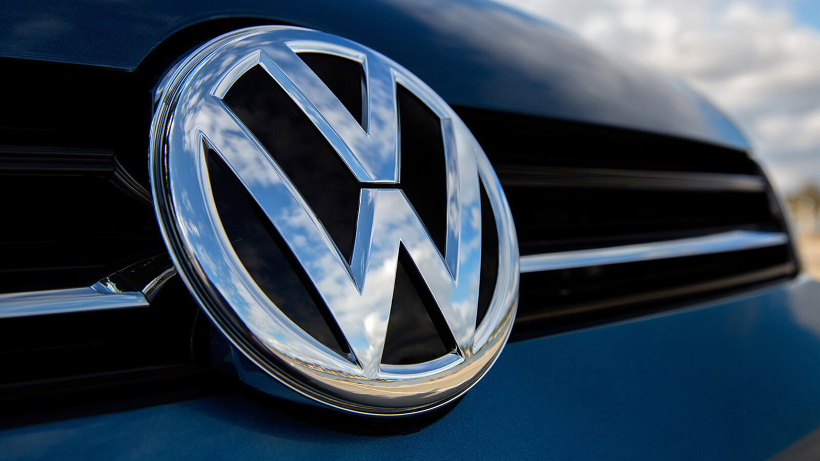 Furto stemma Volkswagen: il vero bottino è il radar ADAS