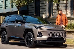 Toyota RAV4, i pulsanti fisici potrebbero tornare nell’abitacolo
