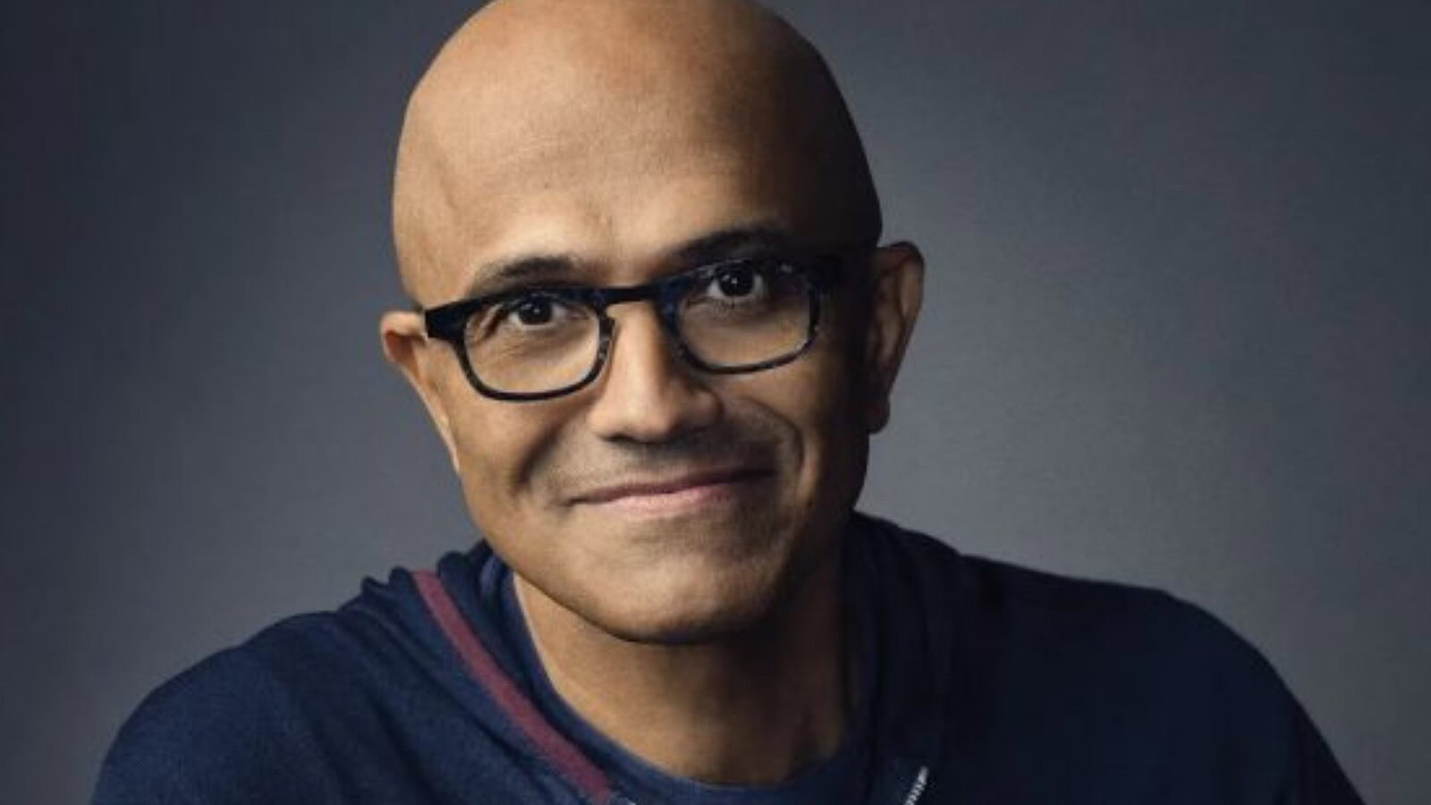 Satya Nadella e l'IA: perché il lavoro non sparirà secondo Microsoft