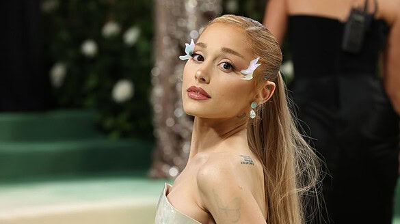 Ariana Grande fa causa agli hacker: rubate 45 canzoni inedite