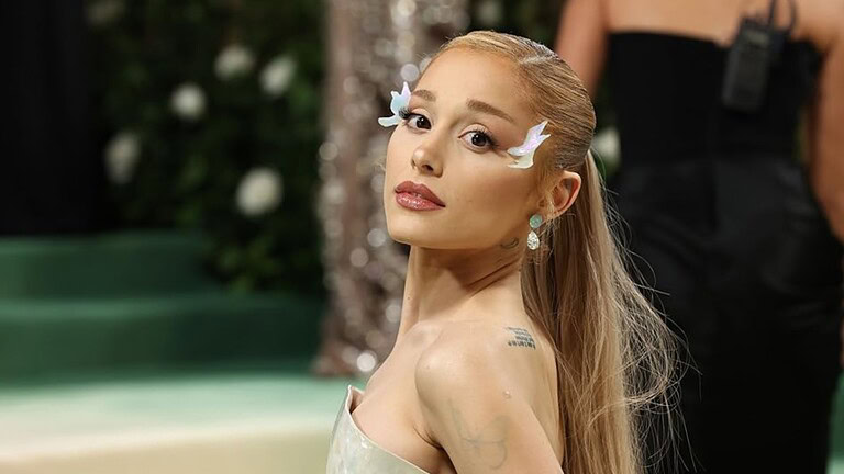Ariana Grande fa causa agli hacker: rubate 45 canzoni inedite