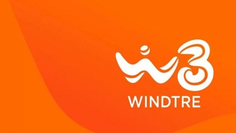 WindTre dismette l'ADSL: modem gratis ma si paga a rate