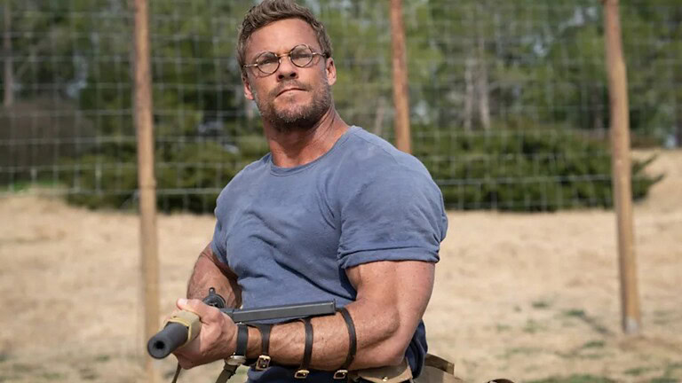 Alan Ritchson, i fan lo vogliono come nuovo Batman di Gunn