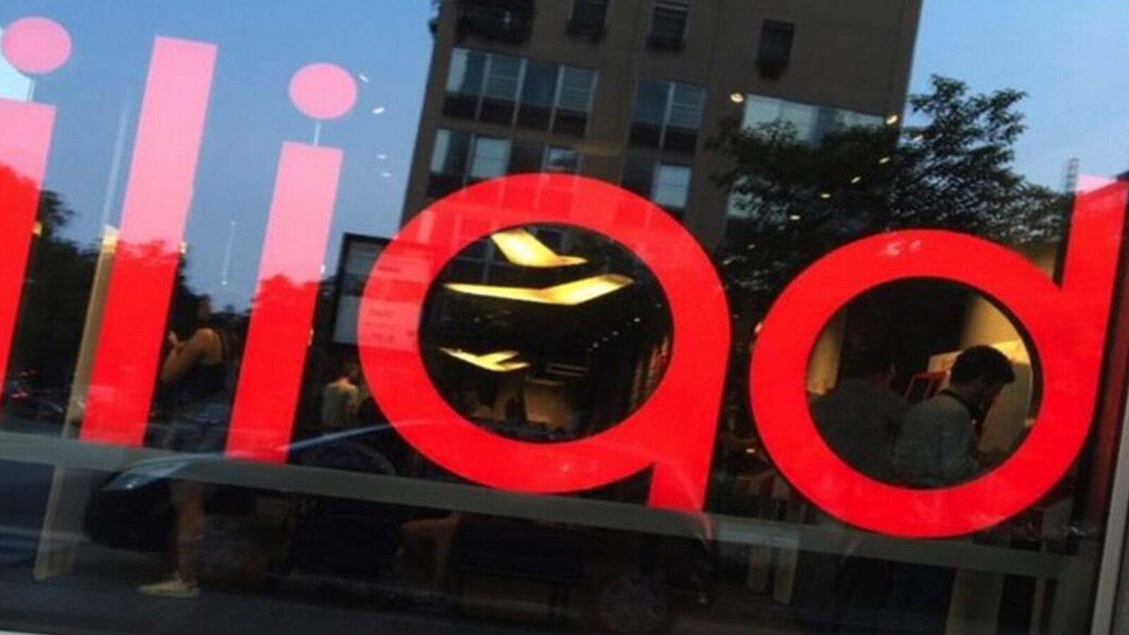 Iliad TOP 30 Mondo: 300 Giga e 30 all'estero a 12,99 euro