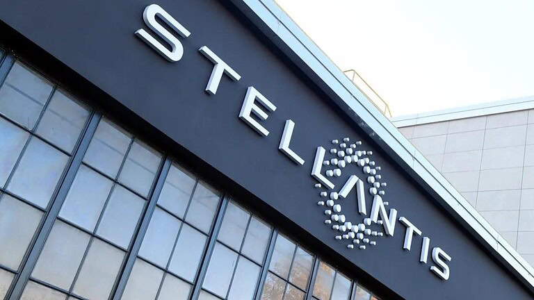 Stellantis chiude Douvrin: stop ai motori PureTech nel 2026