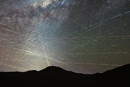 Satelliti in orbita, l’ESO fissa il limite oltre cui l’astronomia è a rischio