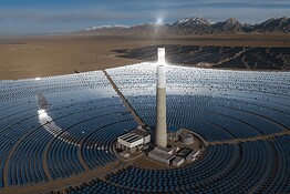 Centrale solare ibrida in Cina: energia anche di notte col sale fuso