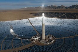 Centrale solare ibrida in Cina: energia anche di notte col sale fuso