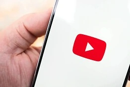 YouTube, la modalità PiP non funziona più su iPhone e Android