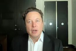 Dispositivo AI di SpaceX più sottile di un iPhone: Musk smentisce ma i dubbi restano