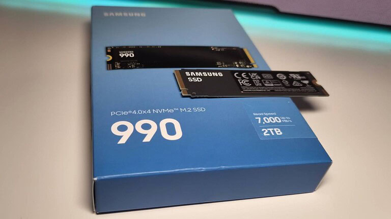 Samsung 990 SSD