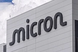 Micron investe 250 milioni nei Trump Accounts mentre affronta una class action