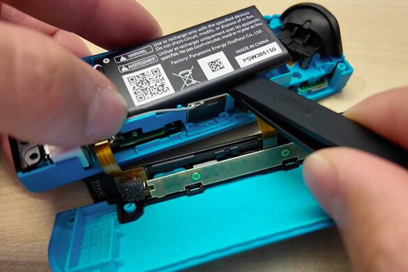 Joy-Con, Nintendo pubblica la guida per cambiare la batteria
