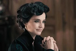 Eva Green ricoverata d’urgenza sul set di Mercoledì: riprese sospese