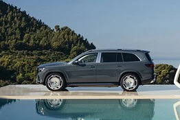 Mercedes-Maybach GLS 680: il SUV di lusso sfida Rolls-Royce