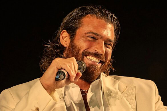 Can Yaman diventa avvocato in una nuova serie comica su Prime Video