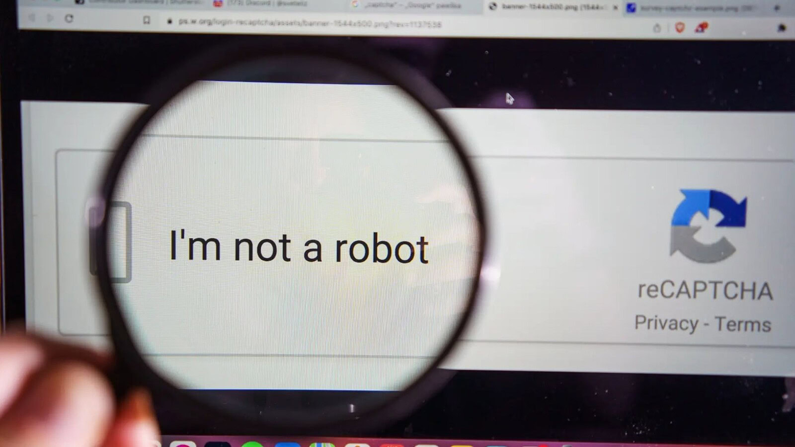 reCAPTCHA di Google aggirato in pochi giorni con una semplice foto