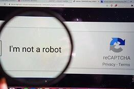 reCAPTCHA di Google aggirato in pochi giorni con una semplice foto