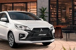 Mitsubishi Mirage, il restyling 2026 strizza l’occhio alla Lancer Evo