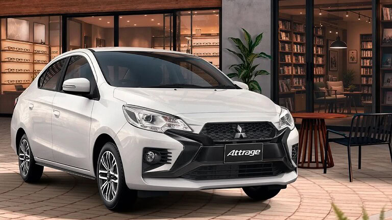 Mitsubishi Mirage, il restyling 2026 strizza l'occhio alla Lancer Evo