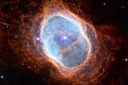 iPTF14hls, la supernova che esplode a rate e sfida gli astronomi