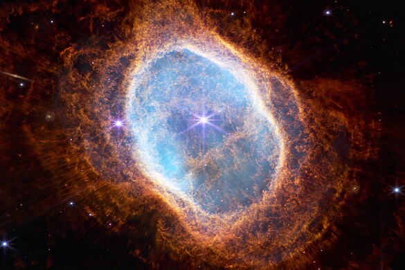 iPTF14hls, la supernova che esplode a rate e sfida gli astronomi