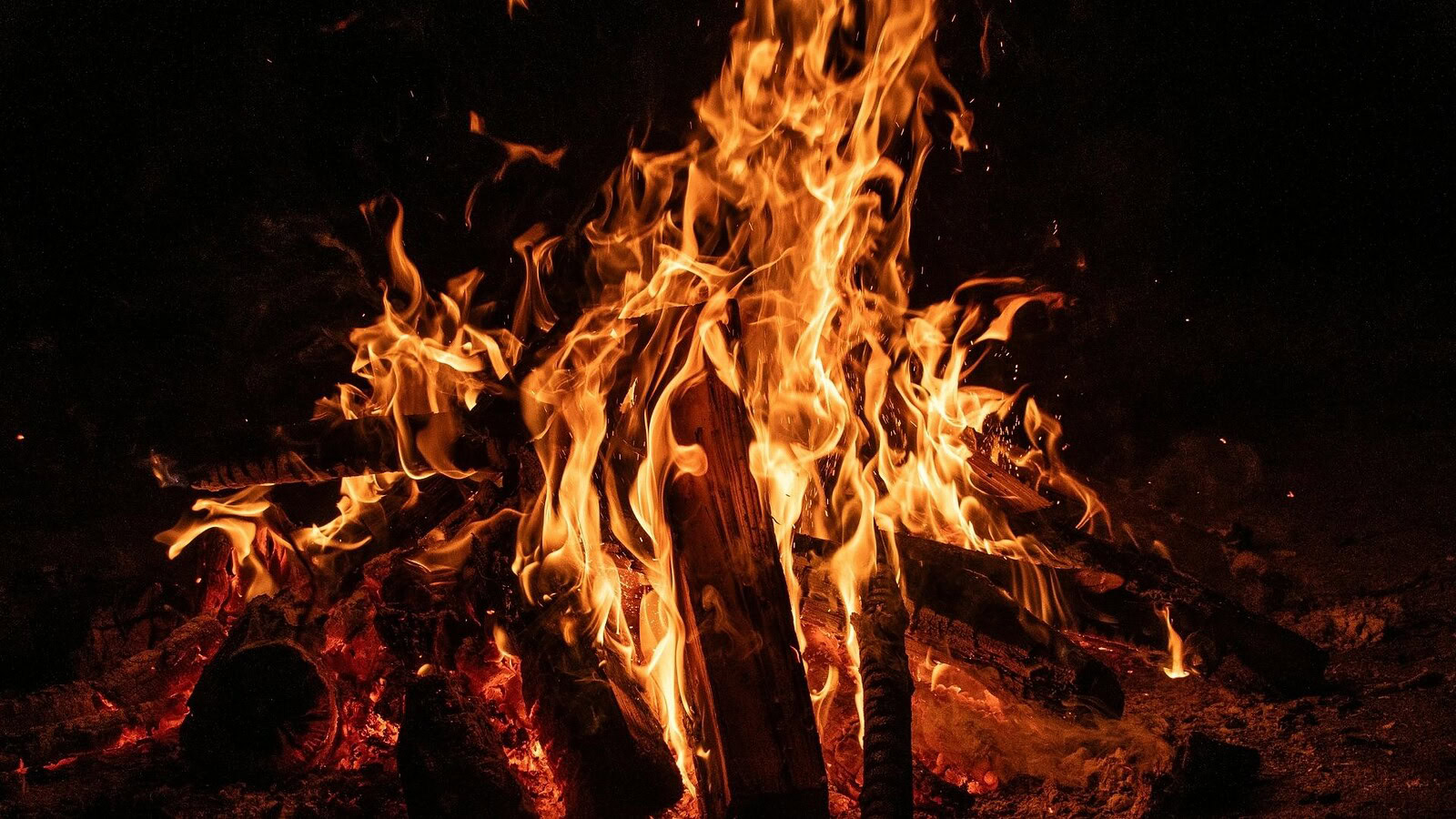 Fuoco, la scoperta che riscrive la storia dell'uomo
