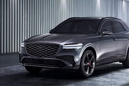 Genesis GV70 Hybrid: primi test al Nürburgring