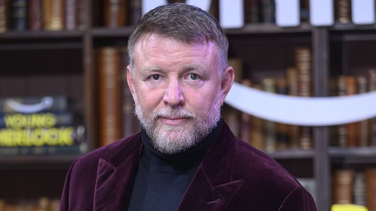 Guy Ritchie torna con Capital, la nuova serie crime su Prime Video