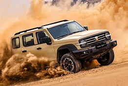 GWM Tank 300 arriva in Europa: il fuoristrada vero torna in scena