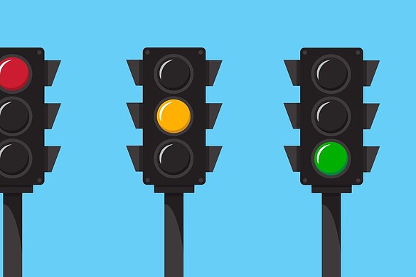 Semaforo giallo, cosa dice il Codice della Strada e le multe