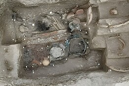 Sirolo, riemerge tomba picena di 2.500 anni fa sulla costa