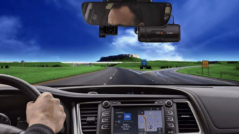 Auto nuove in Europa con telecamera obbligatoria sul guidatore