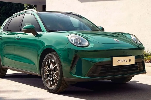 GWM Ora 5, elettrica del segmento C con interni premium sotto i 27.000 euro
