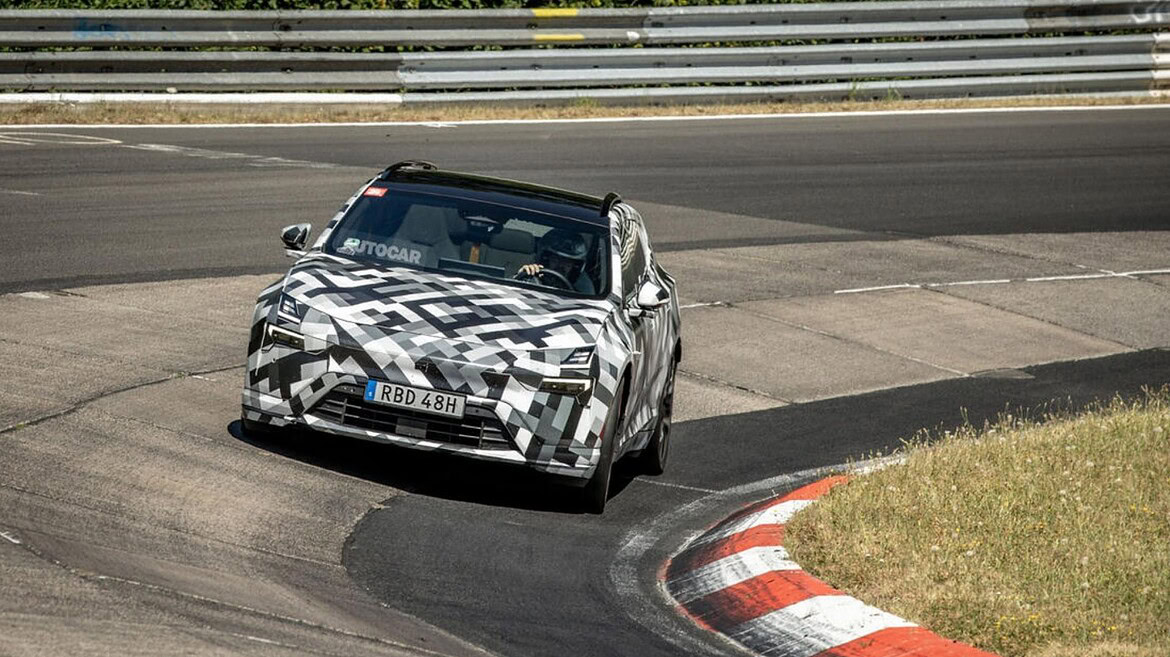 Polestar 4 SUV: debutto il 2 settembre, torna il lunotto in vetro