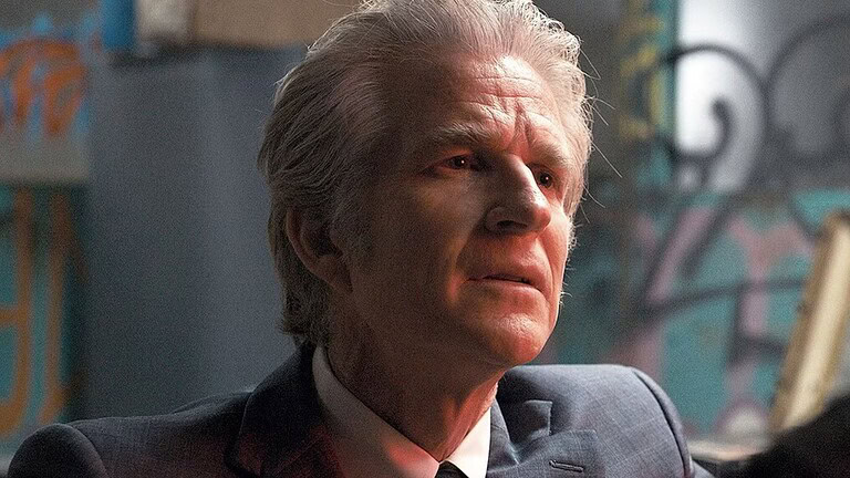 Stranger Things, l'attore di Brenner svela un dettaglio nascosto