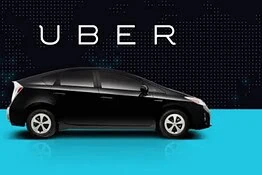 Toyota e Uber, accordo per più auto elettrificate nel ride-hailing
