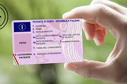 Patente a 17 anni: al MIT parte la revisione del Codice della strada
