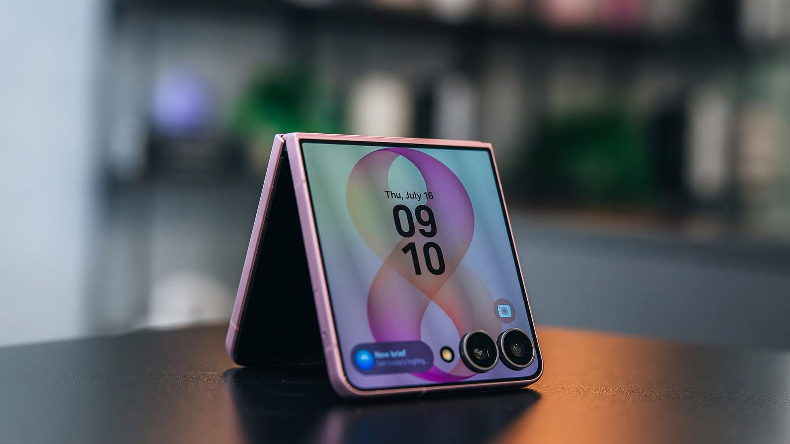 Galaxy Z Flip 8, il display esterno ora supporta 50 app