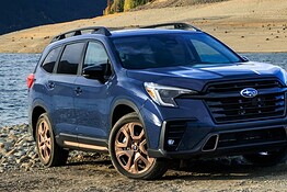 Subaru Ascent: il SUV a tre file che sfida Toyota