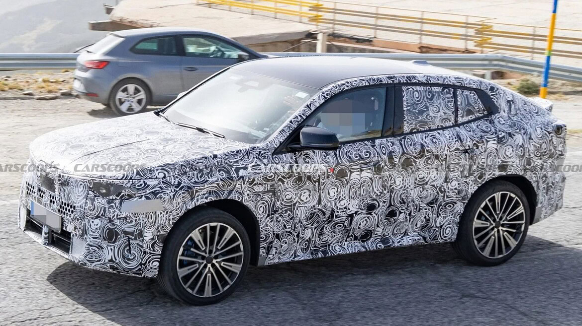 BMW X2 M40: la crossover coupé cambia nome e adotta il look Neue Klasse