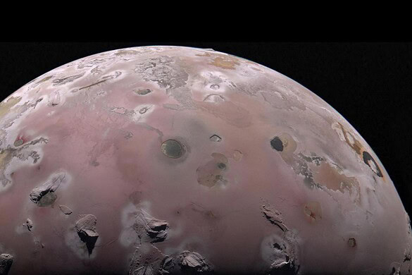 Sonda Juno svela Io, la luna più vulcanica del sistema solare