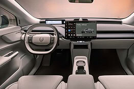 Volvo EX60: interni come un salotto scandinavo minimalista
