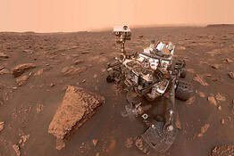 Curiosity, il mare di poligoni su Marte e la ruota danneggiata