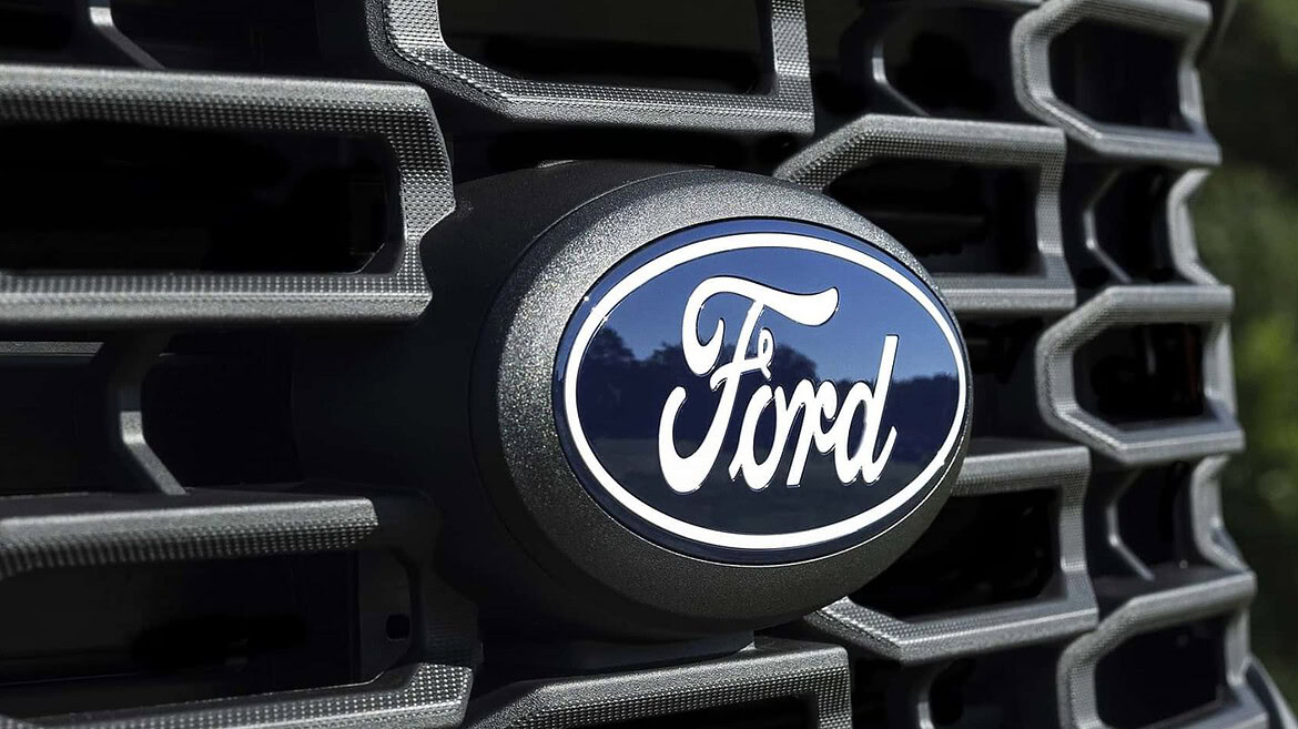 Ford perde 1,3 miliardi ma alza le stime sui profitti 2026