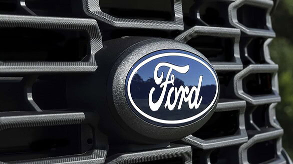 Ford perde 1,3 miliardi ma alza le stime sui profitti 2026