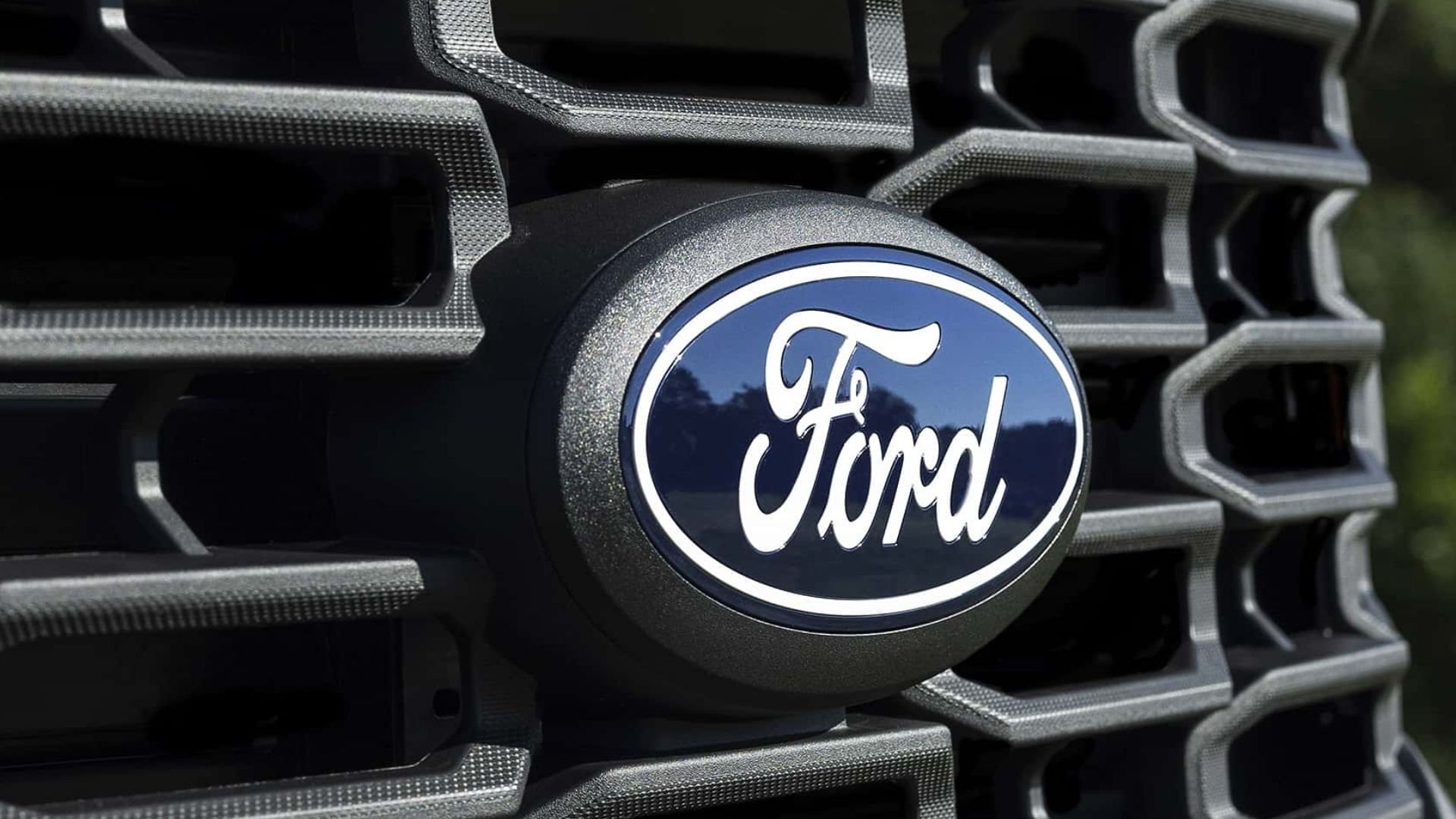 Ford perde 1,3 miliardi ma alza le stime sui profitti 2026 Ford perde 1,3 miliardi ma alza le stime sui profitti 2026